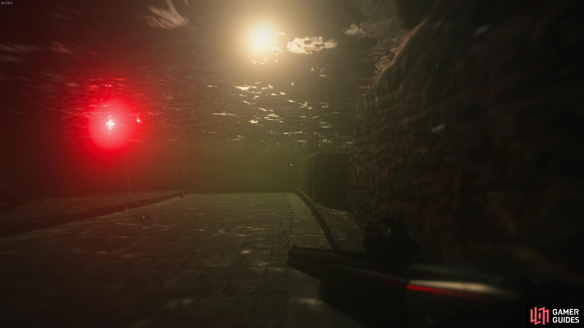 Swim underwater,and watch for red lights as clues to the enemy’s position.