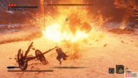 run back and grapple in to avoid this attack