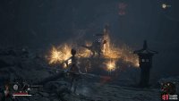 Defeat the enemy while the Red-Clad Lady unleashes magic attacks at you (top right).